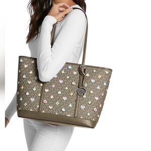 Michael Kors Jet Set Large Printed Signature Logo Tote Bag